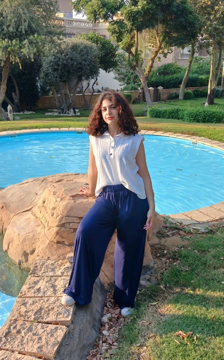 Zee Sleeveless Shirt with metal buttons