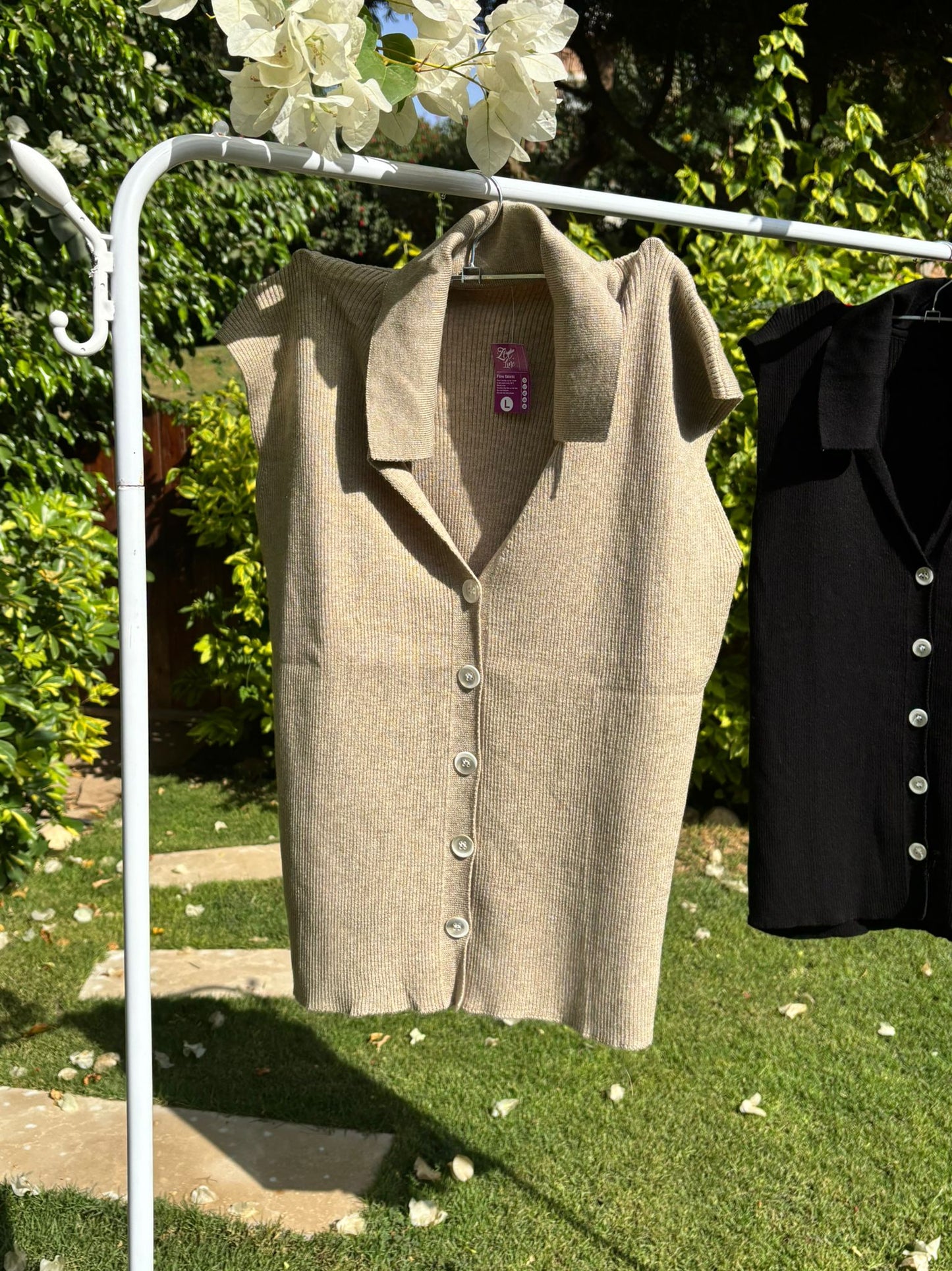 Zee Sleeveless Shirt