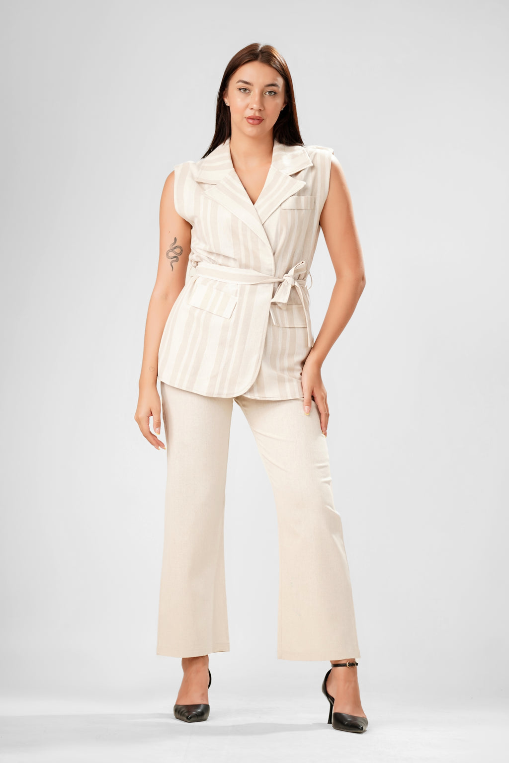 The Oat Stripe Sleeveless Trench Suit