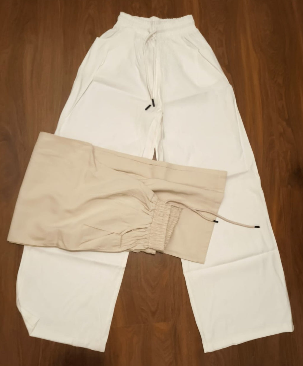 Relaxed Fit Linen Wide-Leg Trousers